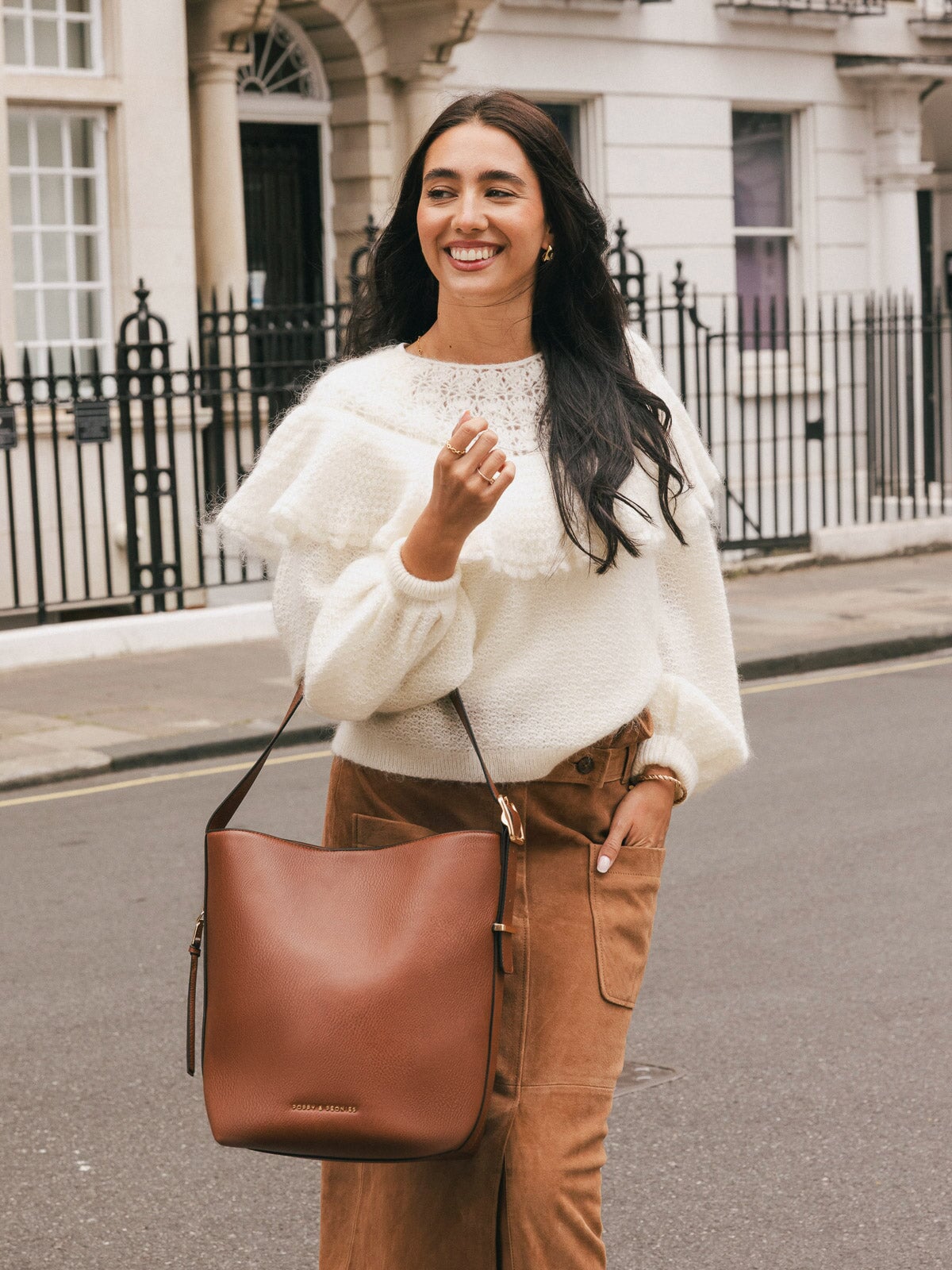The Bucket Bag Chestnut