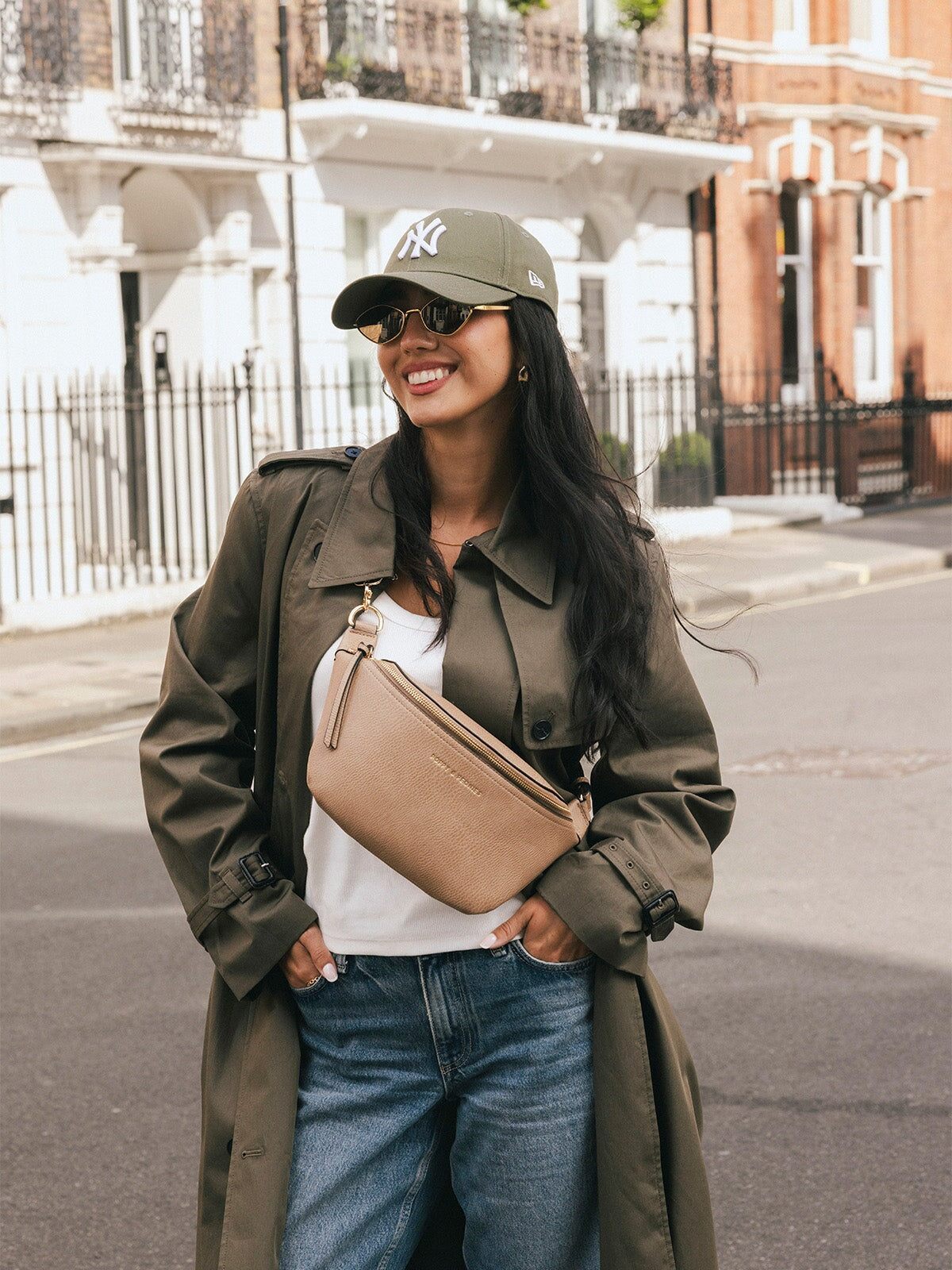 The Sidekick Taupe