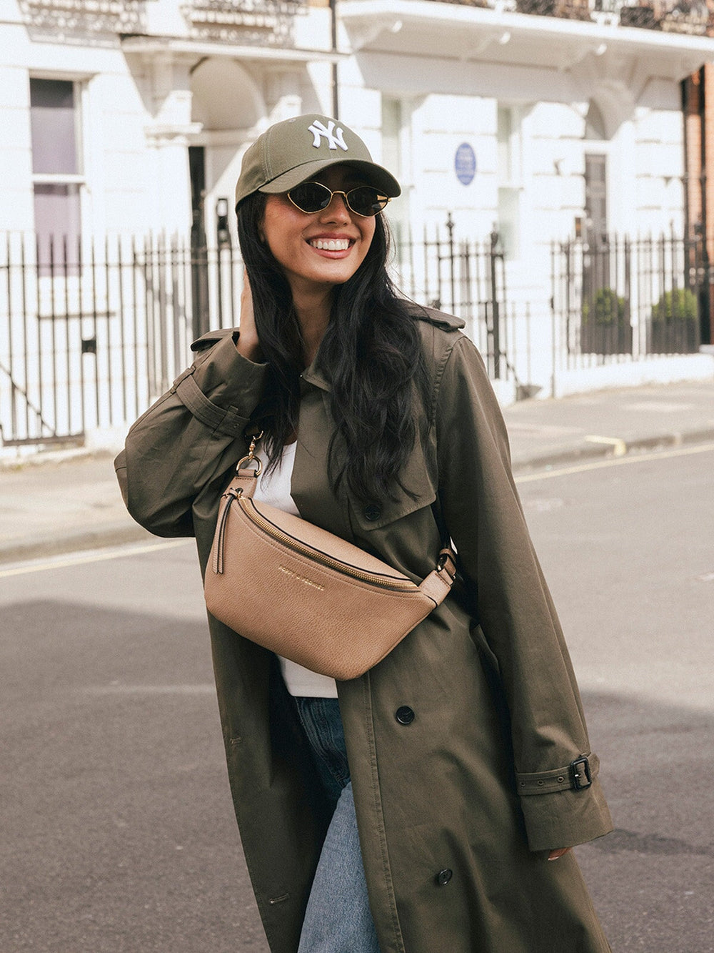 The Sidekick Taupe