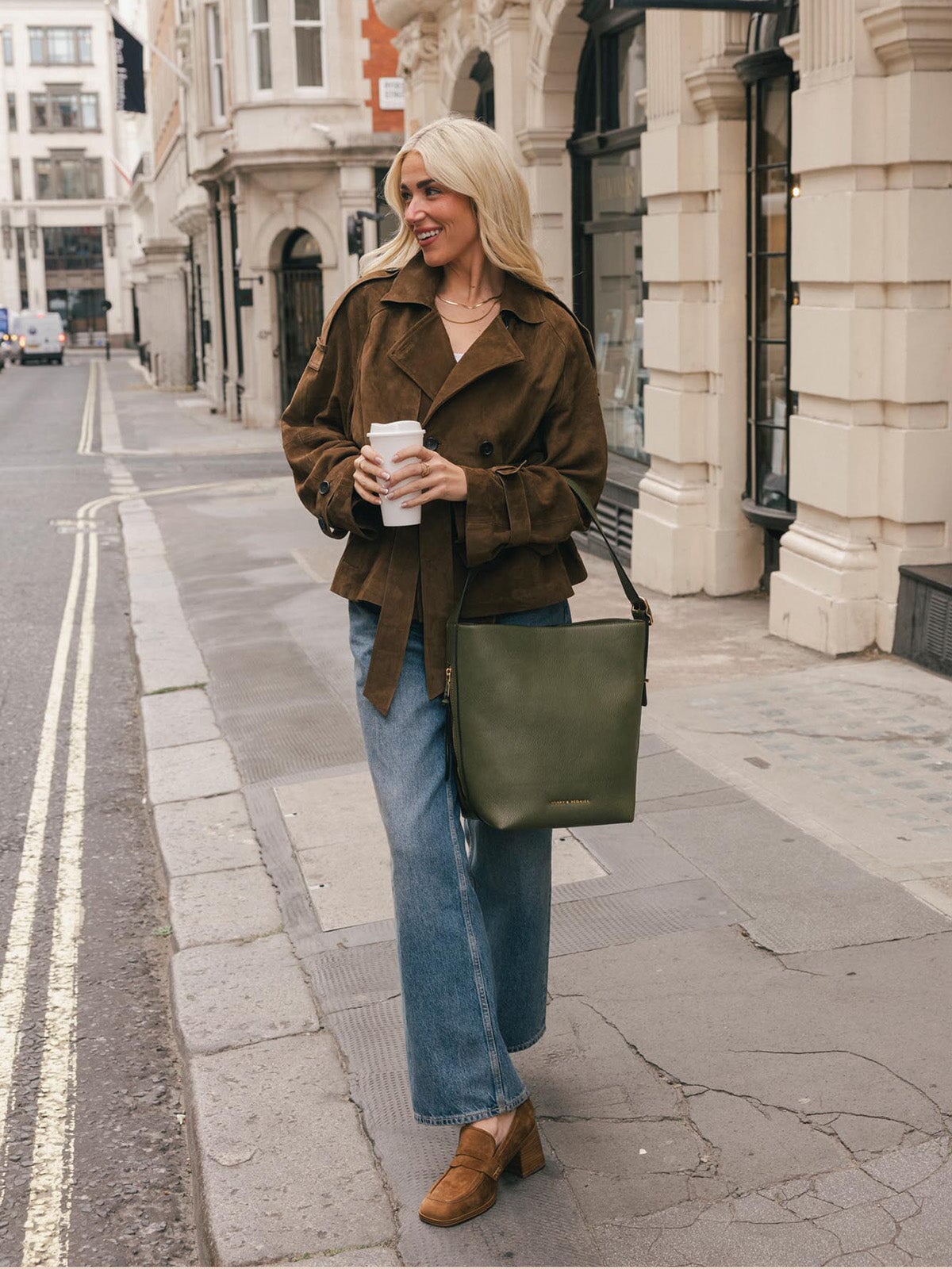 The Bucket Bag Olive