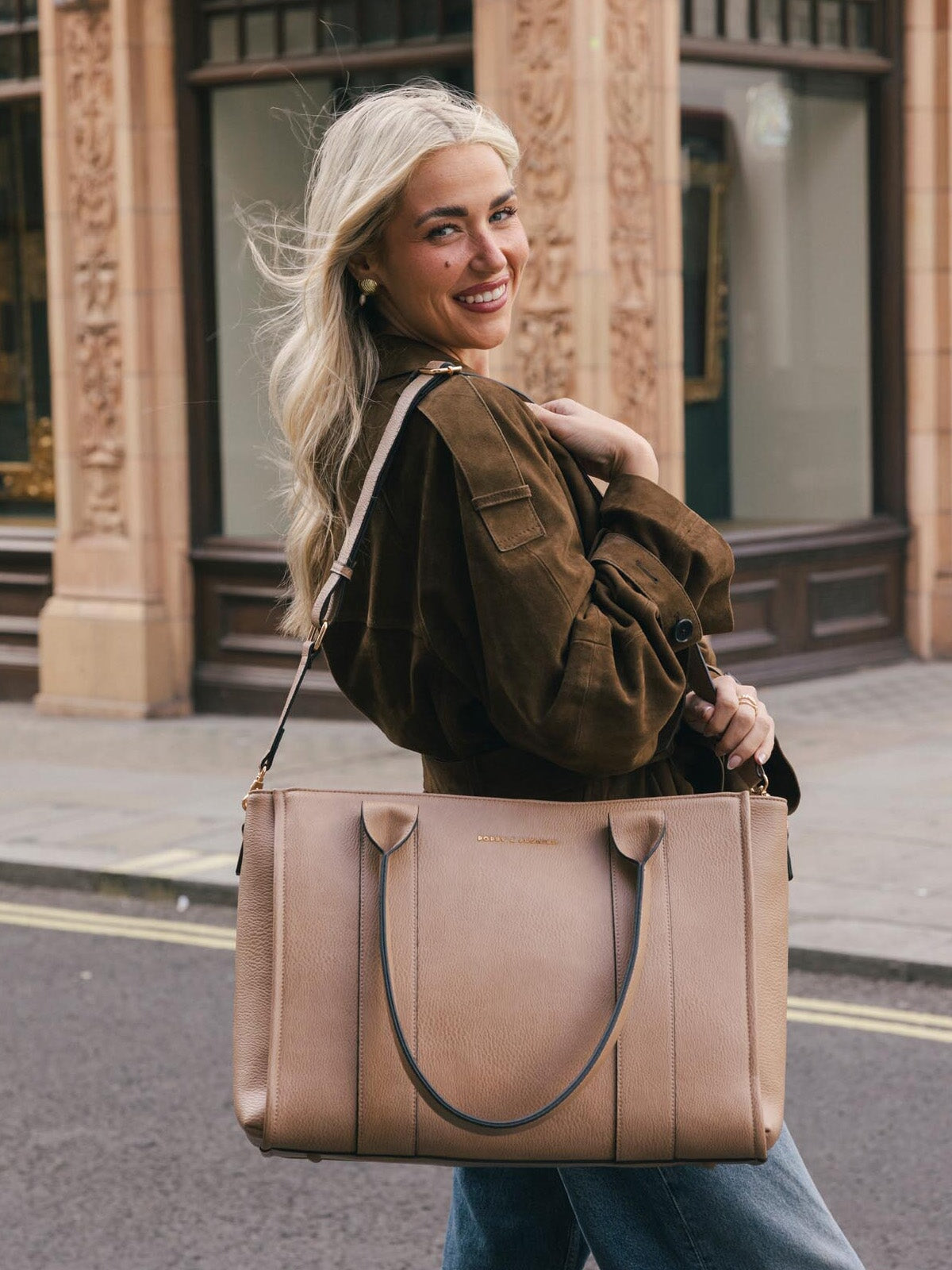 Multitasker Taupe