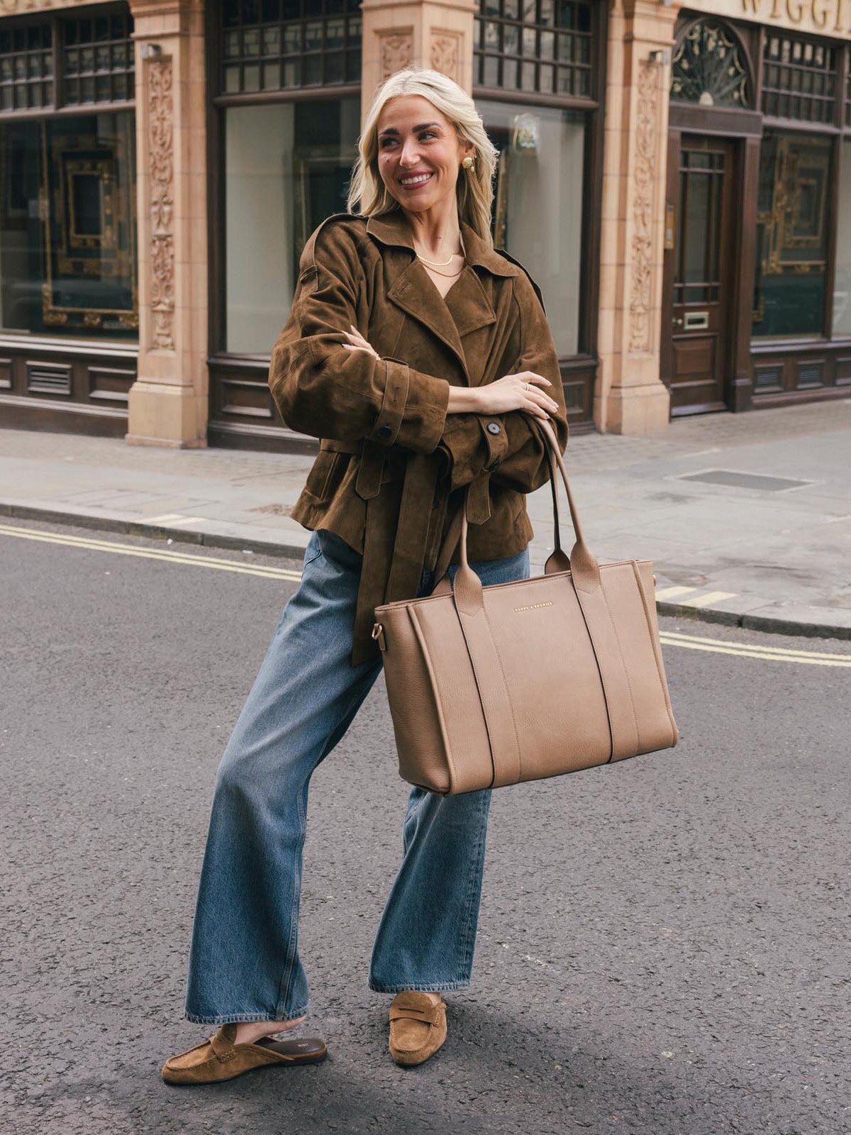 Multitasker Taupe