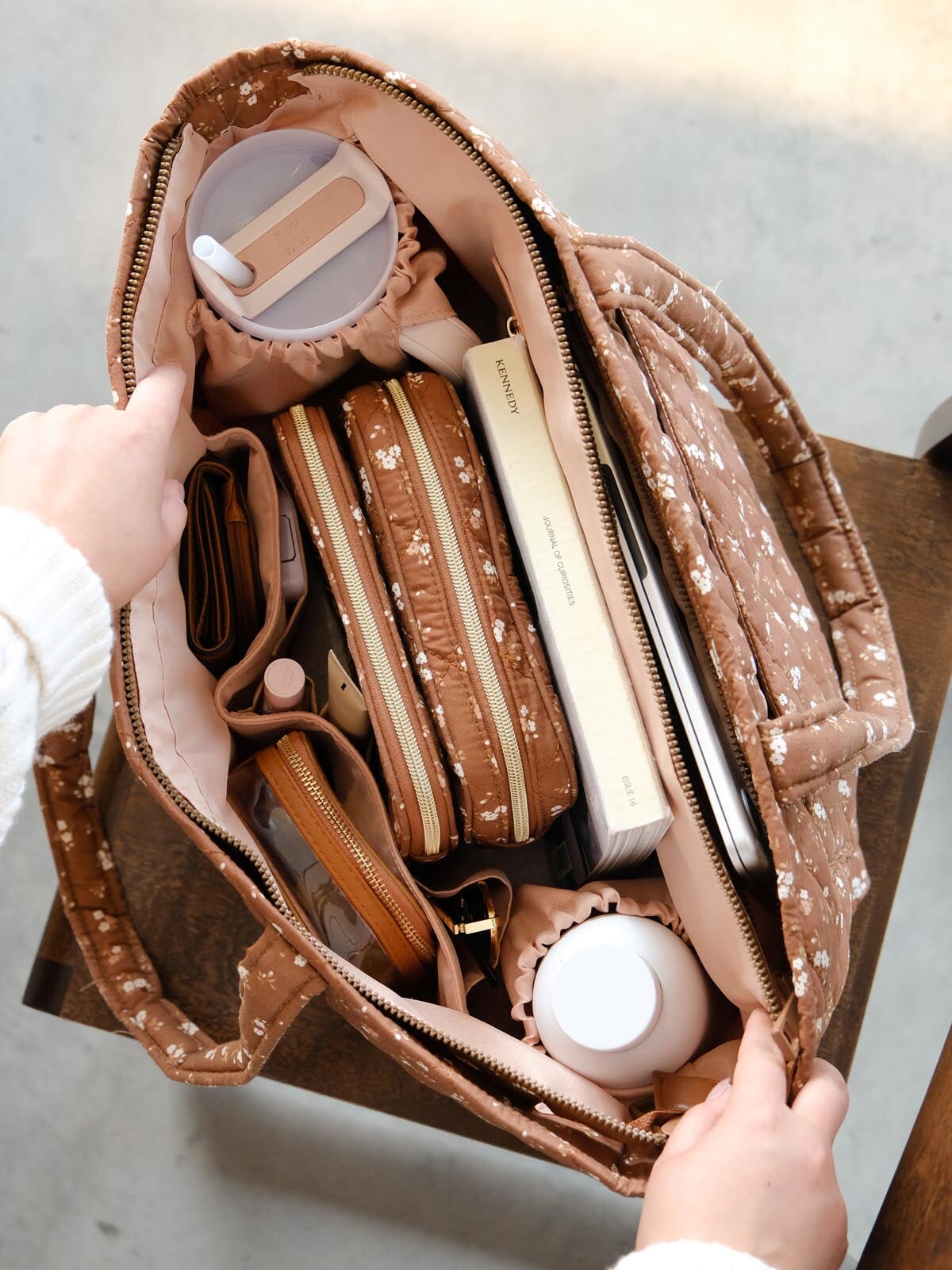 Daydreamer Tote Brown Floral
