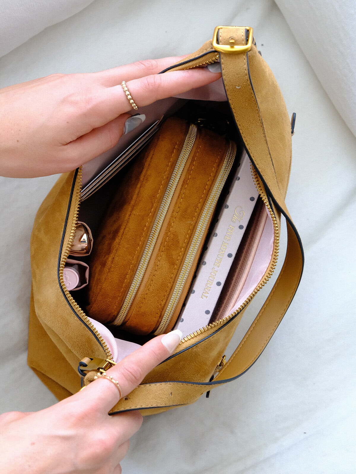 The Sunday Bag Cognac Suede