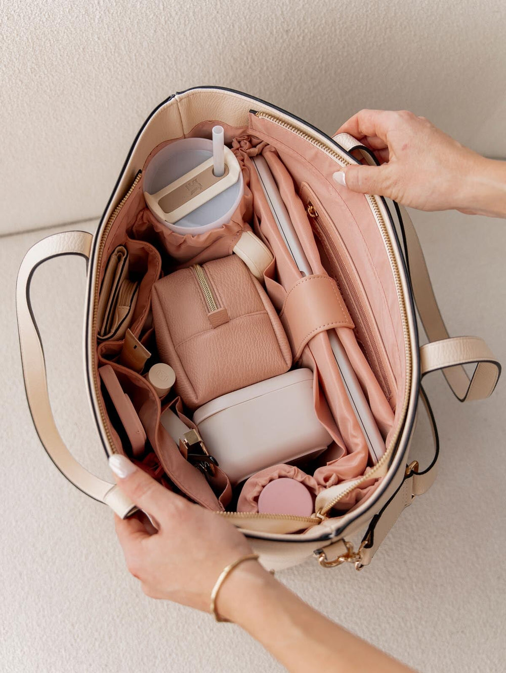 GO-GETTER TOTE cream
