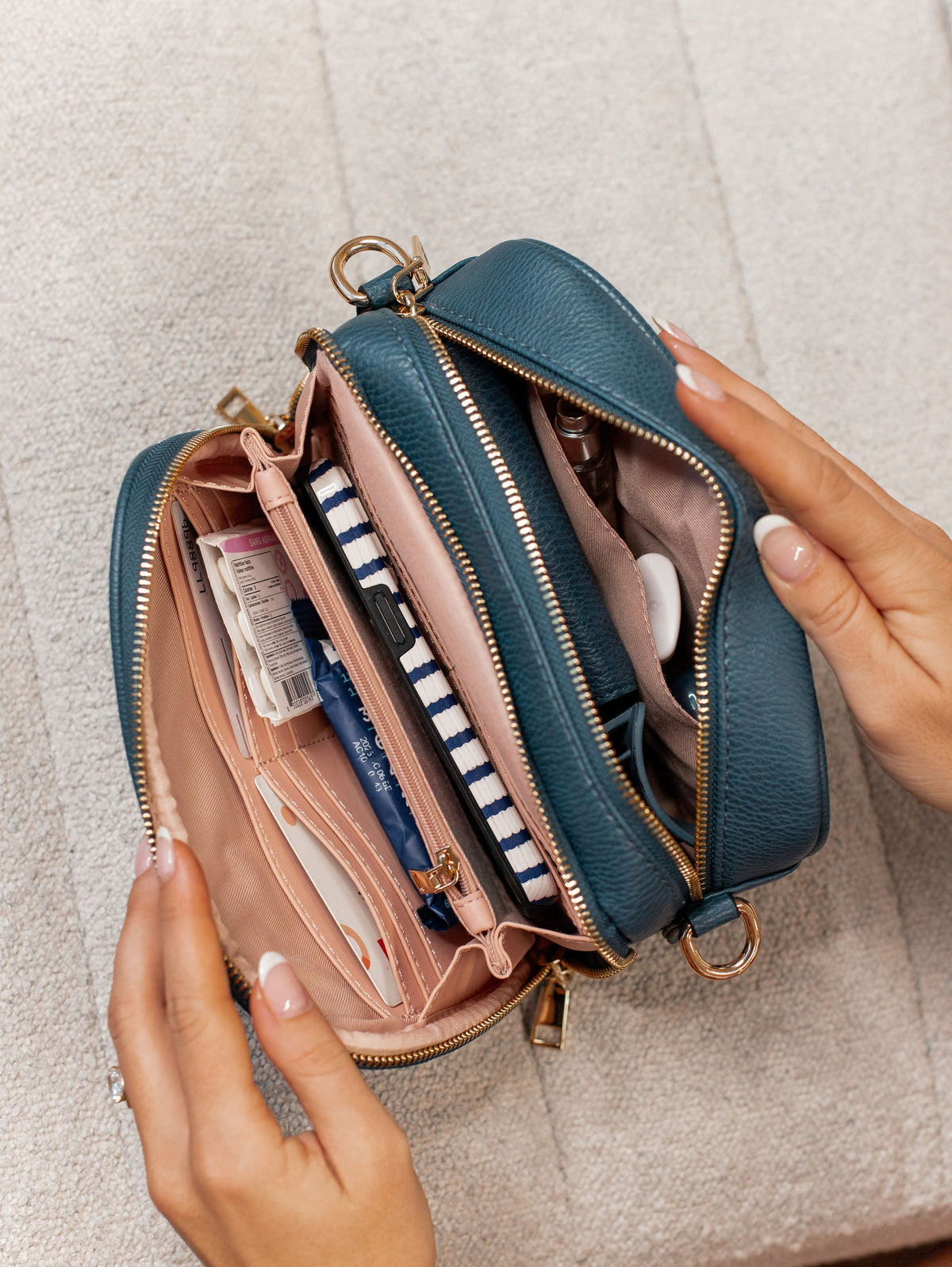24/7 Crossbody Navy