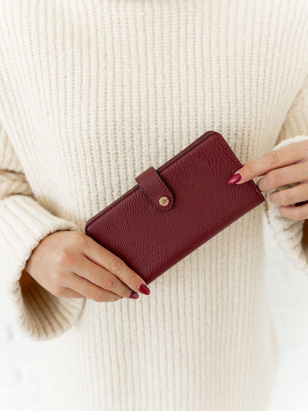 Go Anywhere Wallet Berry